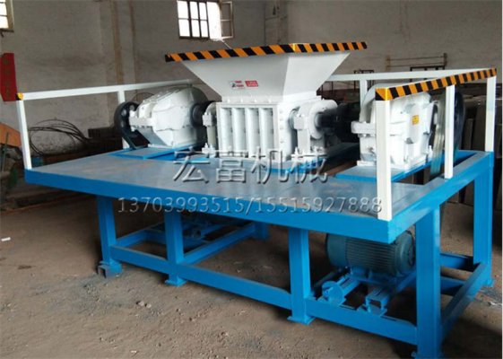 金屬撕碎機的源頭工廠在哪里？可以撕碎塑料桶、飲料瓶嗎？